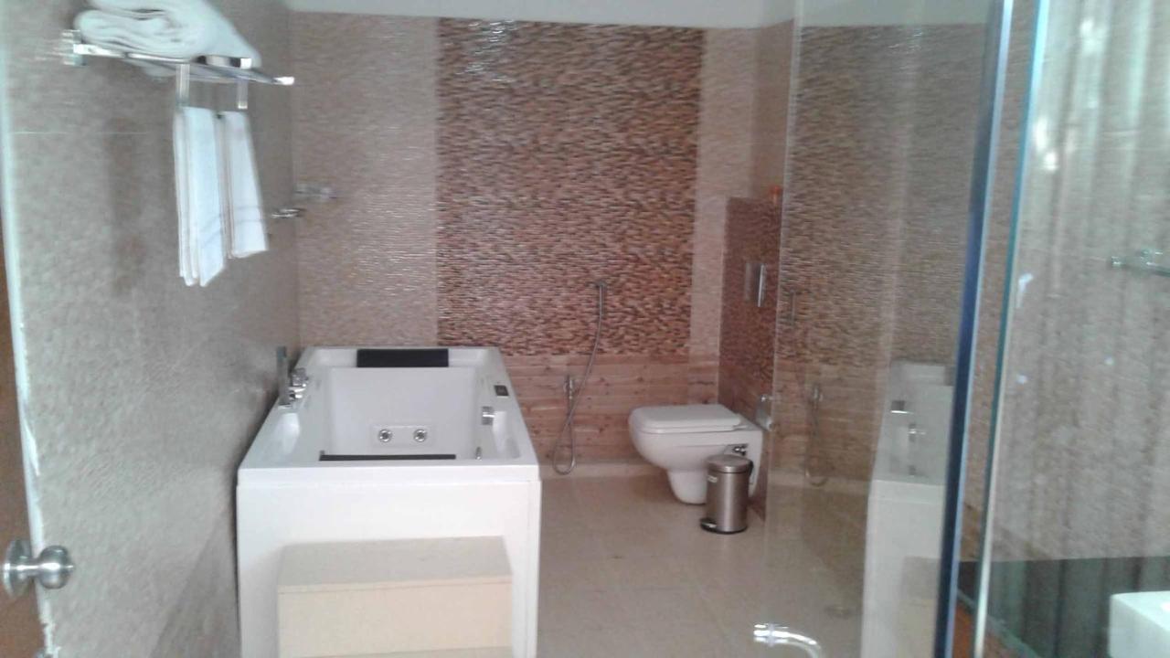 Zizina Otis Resort Gauháti Kültér fotó