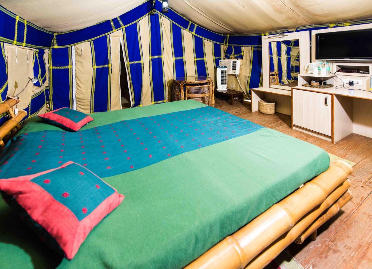 Zizina Otis Resort Gauháti Kültér fotó